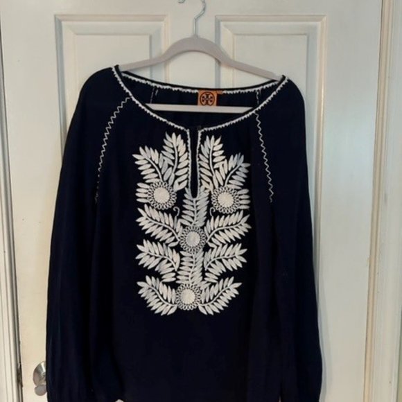 Tory Burch Navy and White Embroidered Kinsley Top L EUC - Picture 2 of 4